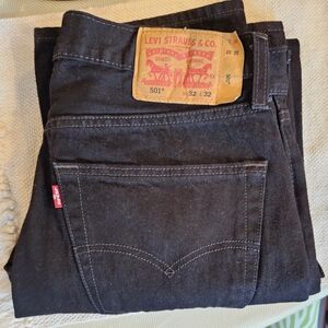 Levi's Men's Black Straight Jeans